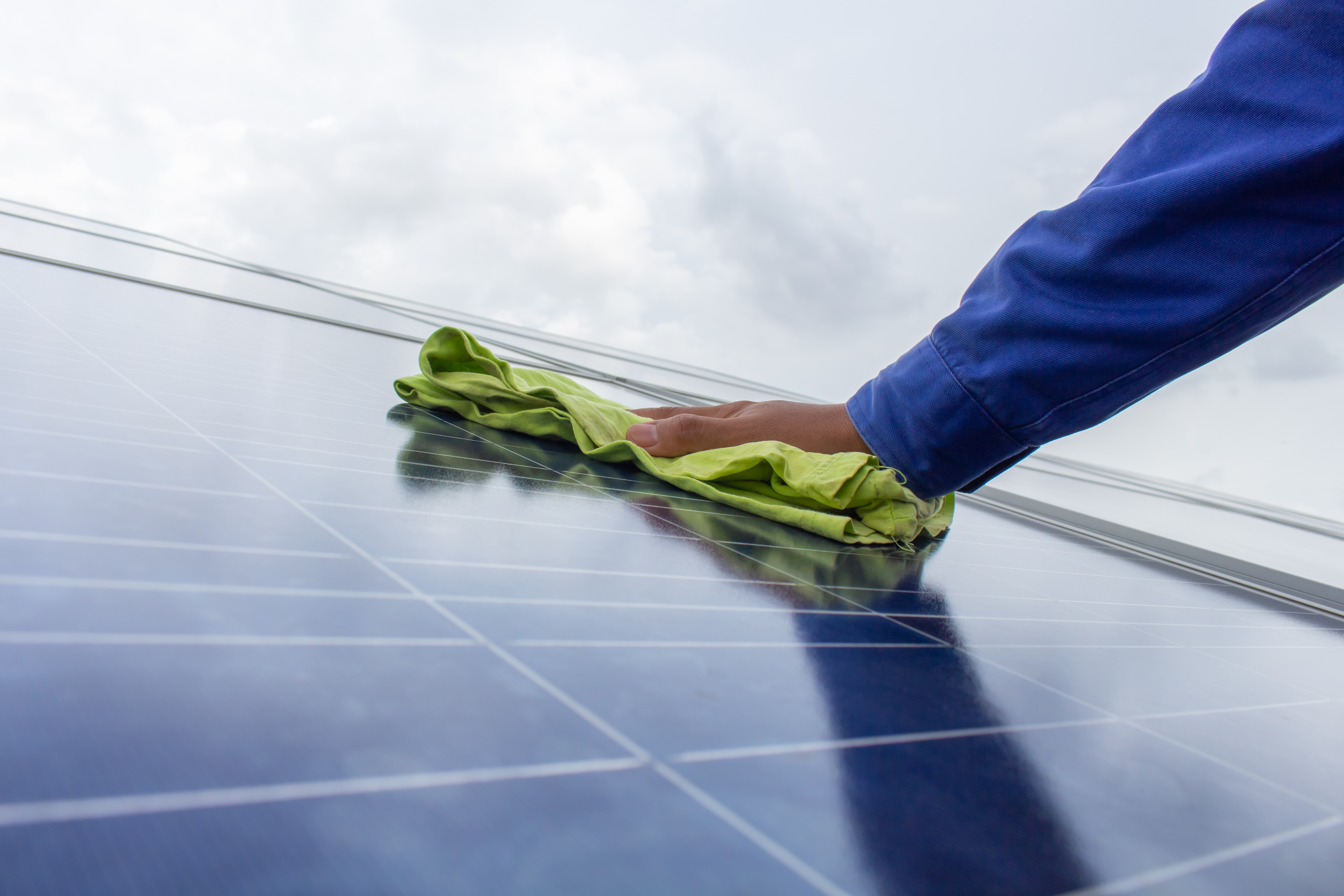 Solar Panels: The Role of Protective Coatings in Efficiency 