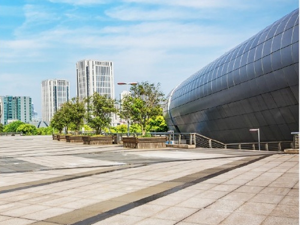 Vetro Power Anti-Slip Protect for Ceramics application scope: Outdoor Plazas